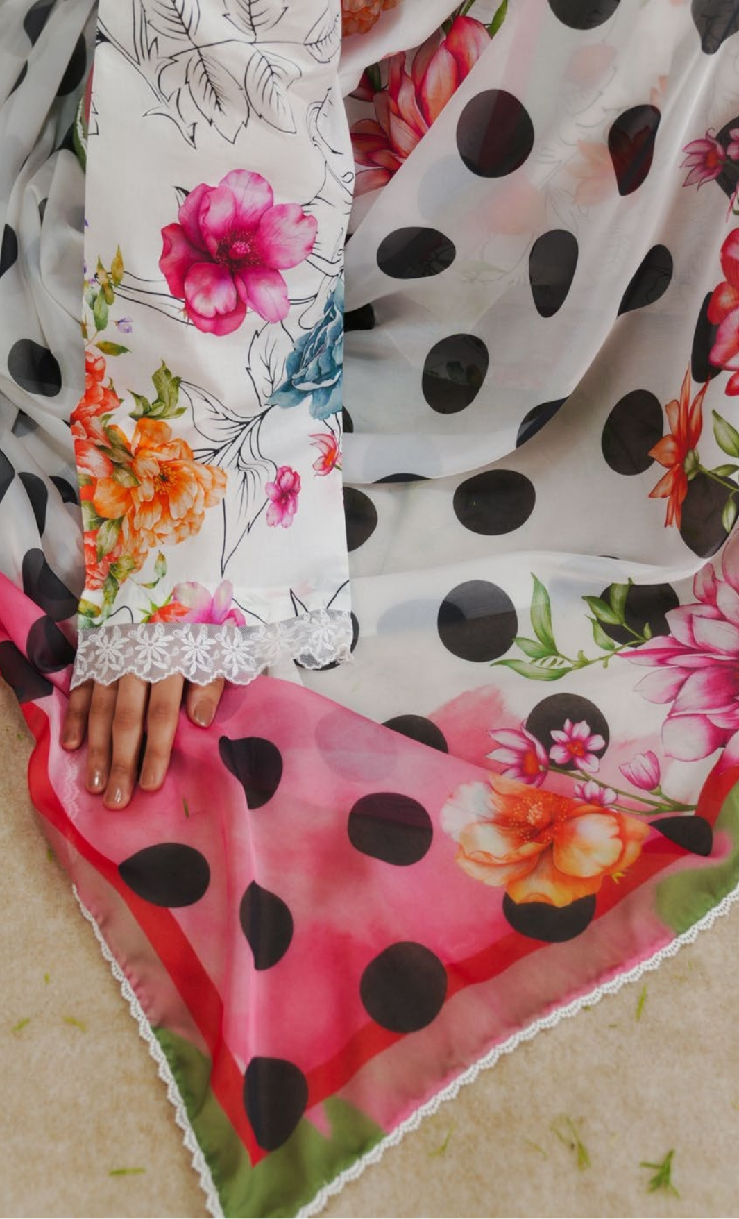 ELIX-9A – Black & White Floral Printed Lawn Suit with Polka Dot Dupatta