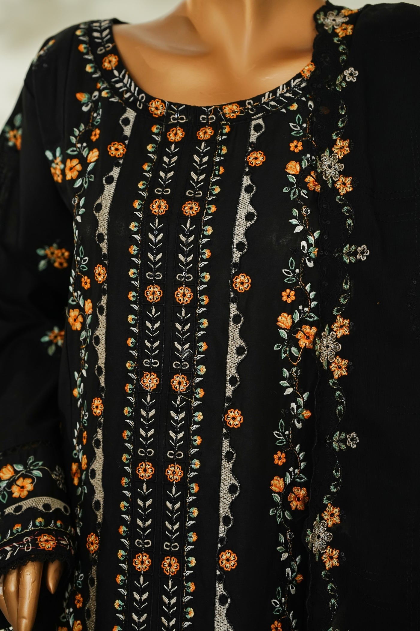 Bin Saeed Black Embroidered Lawn Suit with Chiffon Dupatta – 3 Piece Stitched Set