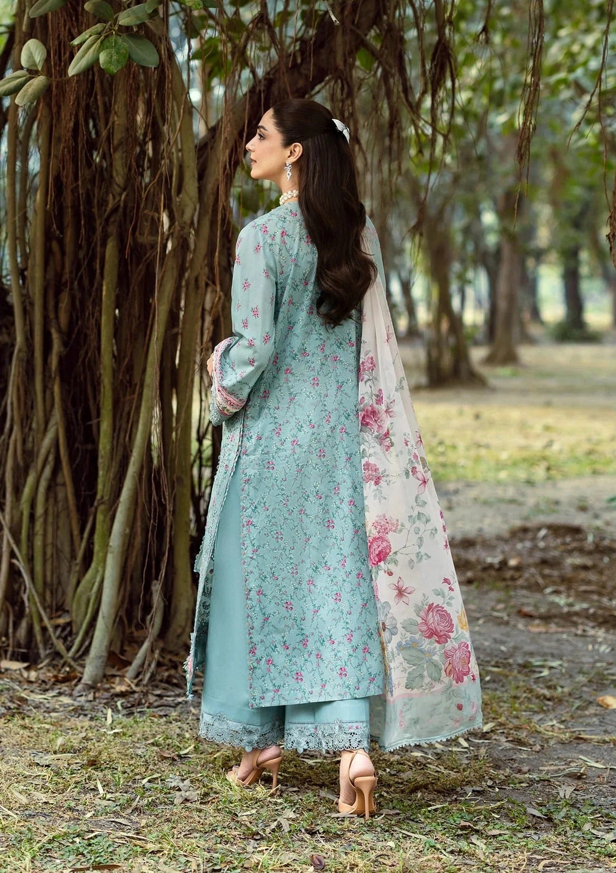 Elaf Premium Print Chikankari Lawn Unstitched 3PC Suit – ERC-2B Batik