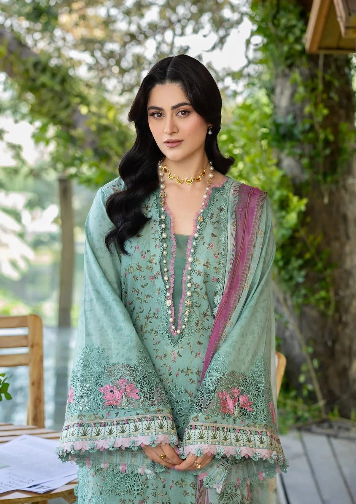 Elaf Premium Print Chikankari Lawn Unstitched 3PC Suit – ERC-4B Nayab