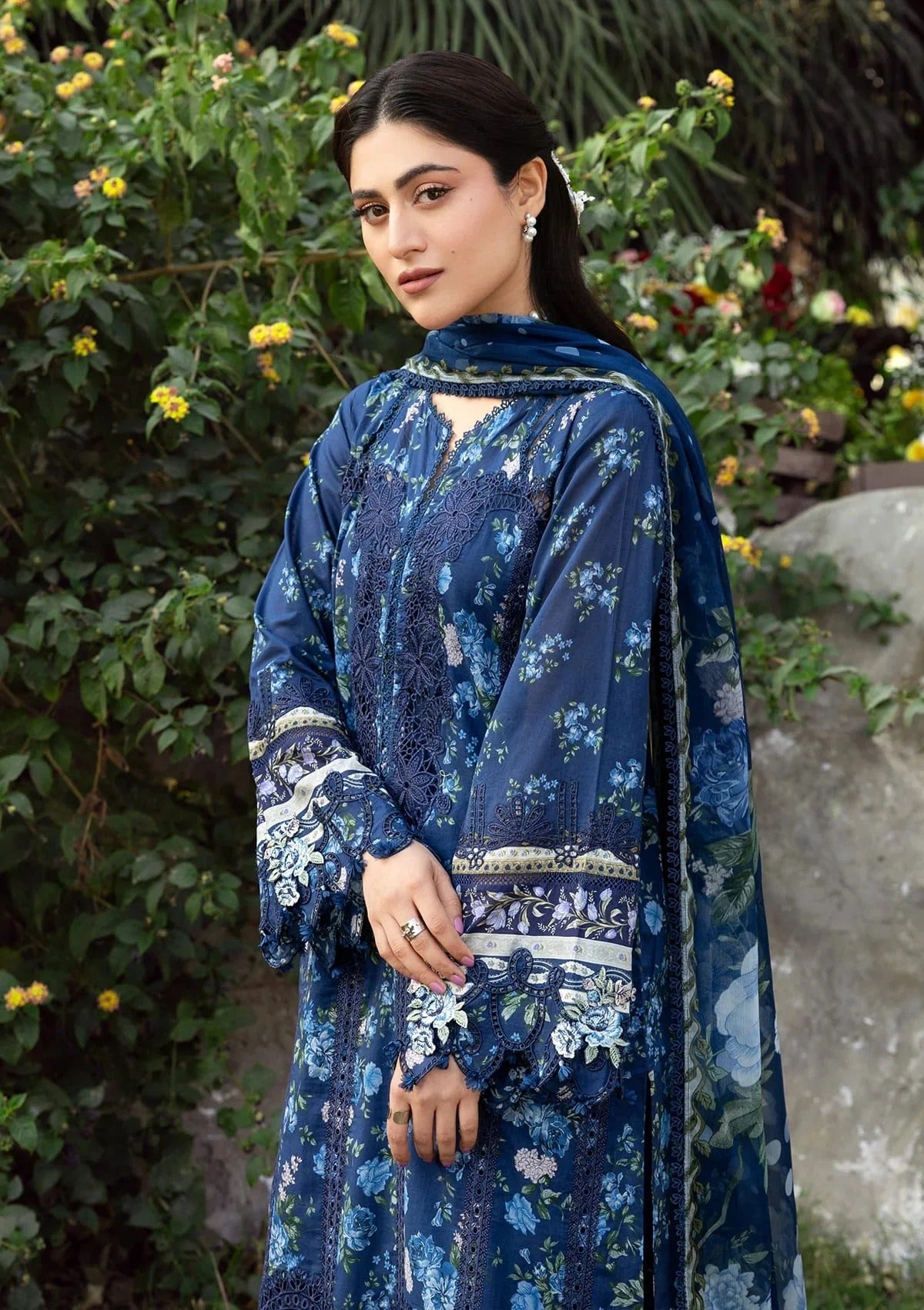 Elaf Premium Print Chikankari Lawn Unstitched 3PC Suit – ERC-3B Neel