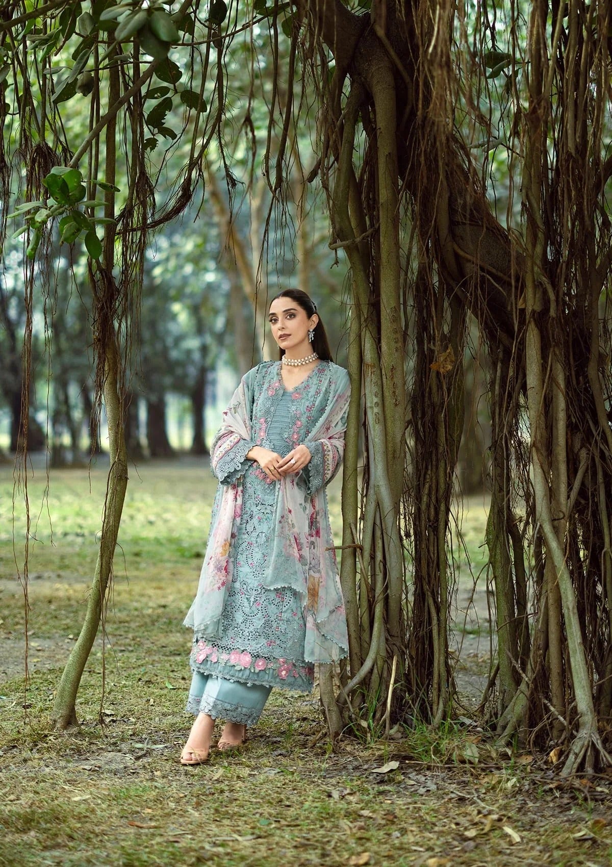 Elaf Premium Print Chikankari Lawn Unstitched 3PC Suit – ERC-2B Batik