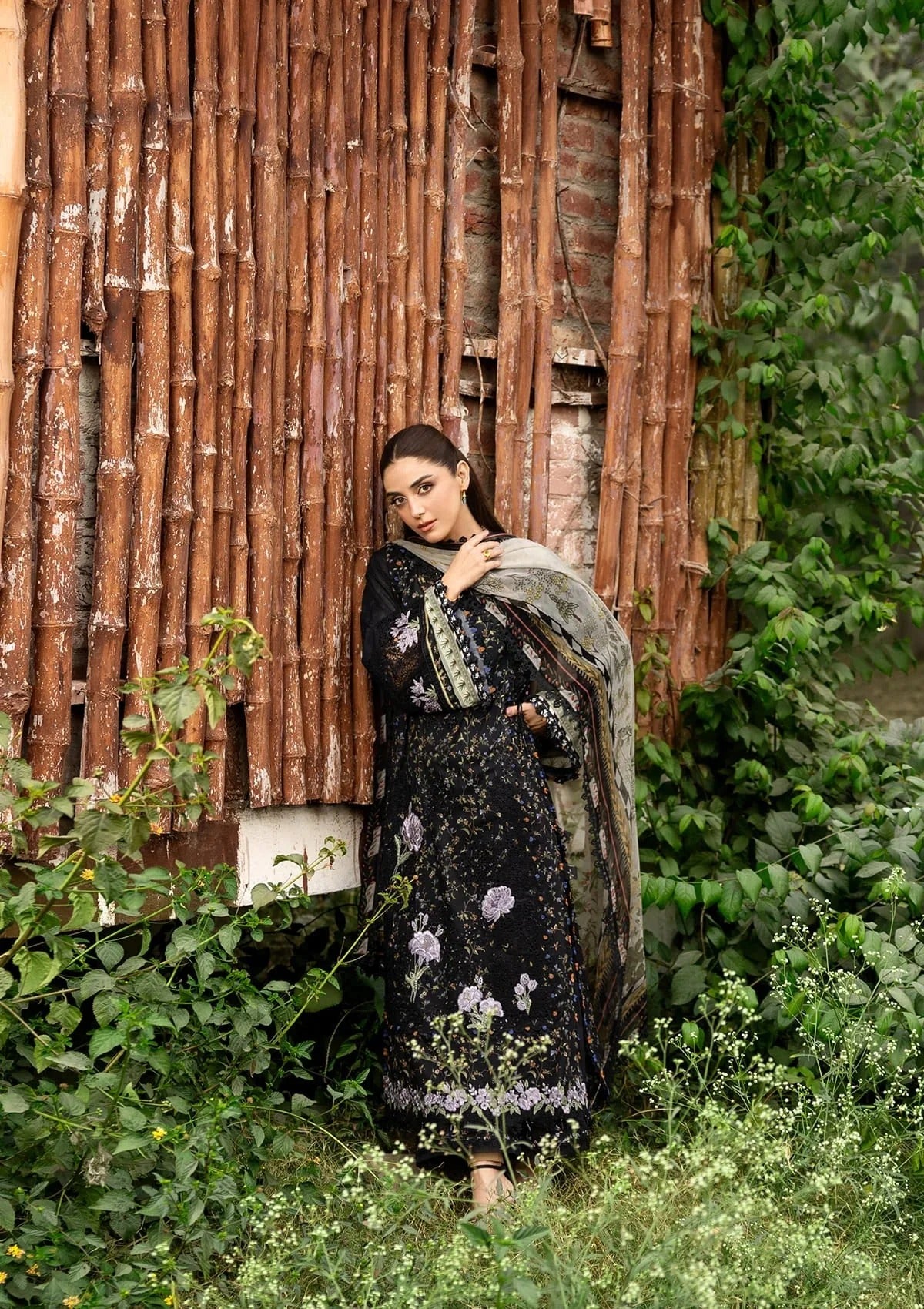 Elaf Premium Print Chikankari Lawn Unstitched 3PC Suit – ERC-4A Koyal