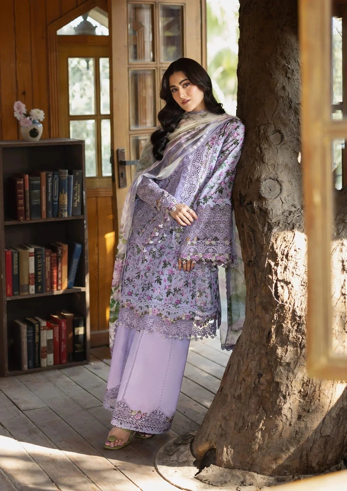 Elaf Premium Print Chikankari Lawn Unstitched 3PC Suit – ERC-6B Iris